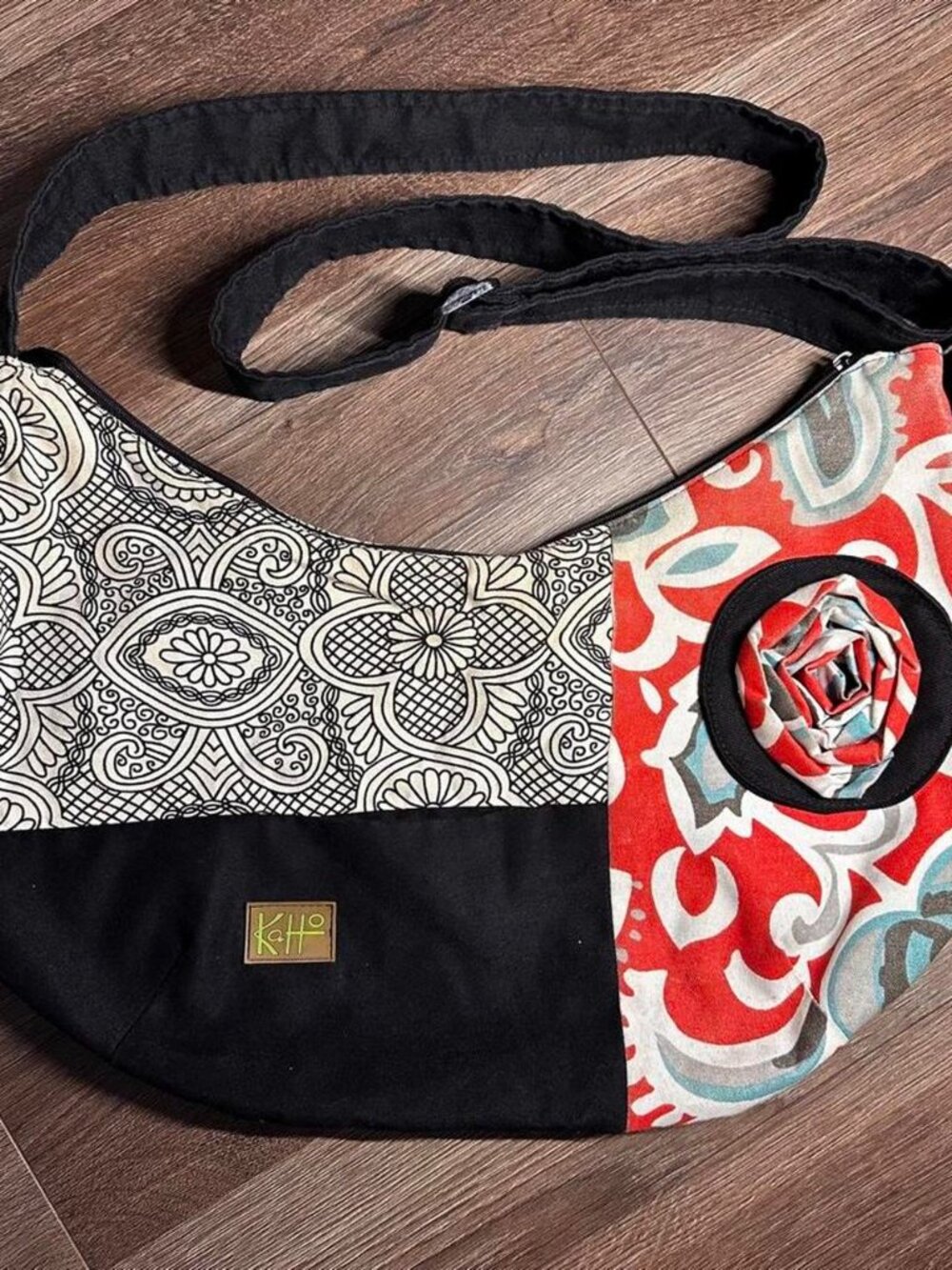 KAHO RED BLACK PATCHWORK LARGE CROSSBODY BAG